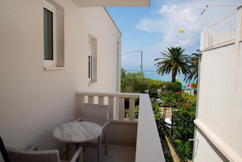 Waterfront Apartments - Tučepi المظهر الخارجي الصورة