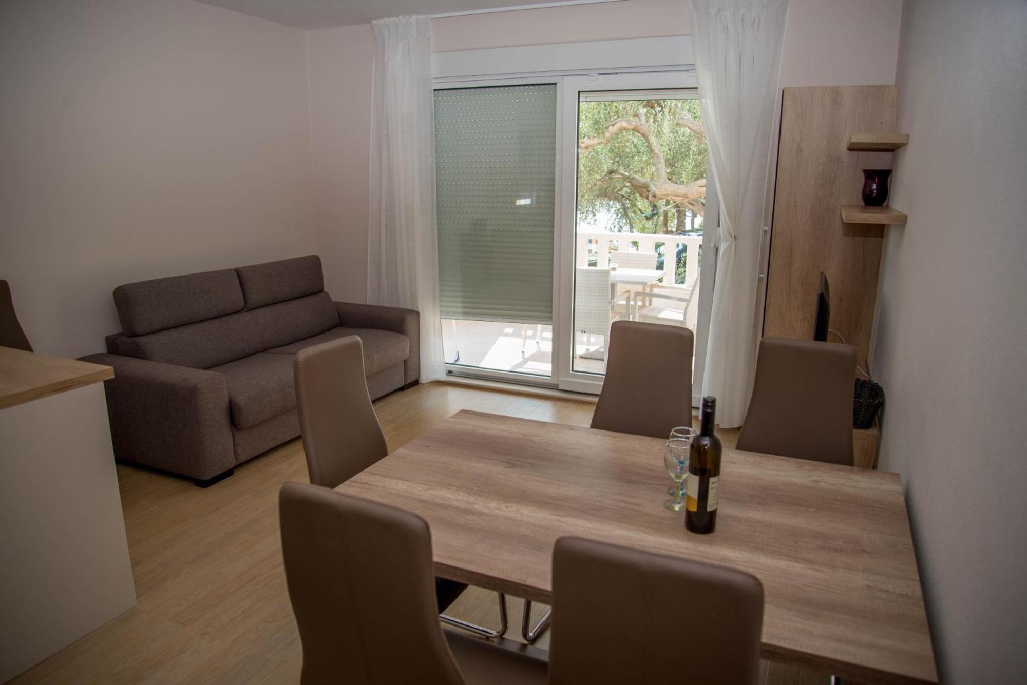 Waterfront Apartments - Tučepi المظهر الخارجي الصورة
